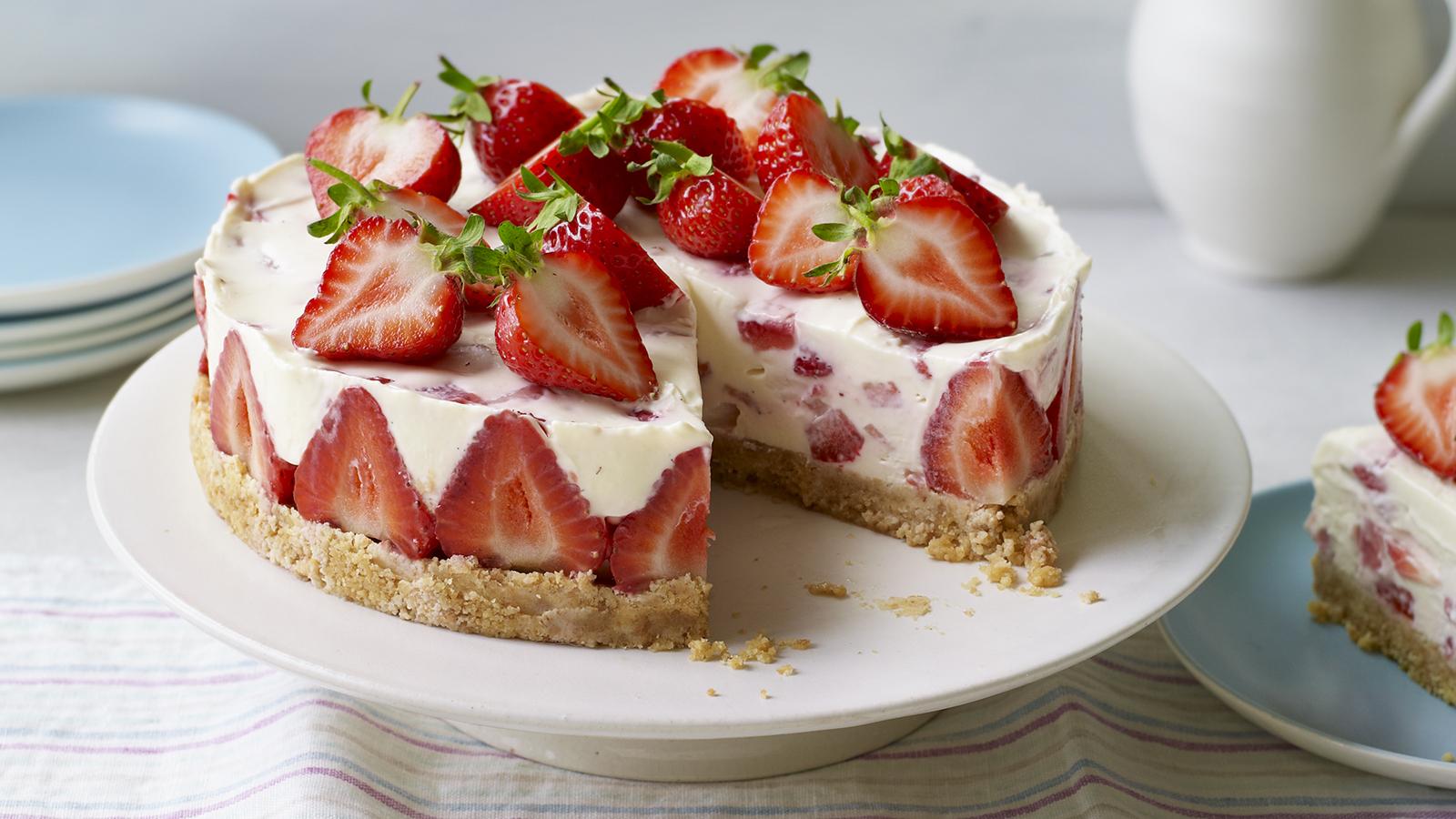 Strawberry Cheesecake in Sugar Lab